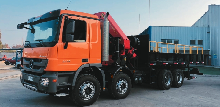 CAMION PLUMA 15 TON.